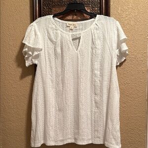 NWT Violet Skies Keyhole Eyelet Fabric White Ruffled Flutter Sleeve Blouse